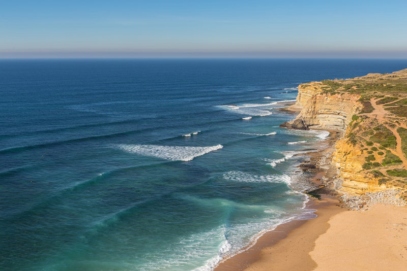 Sulla cresta dell'onda: fare surf in Portogallo in 4 splendide tappe durante il ponte di giugno | Allianz Global Assistance