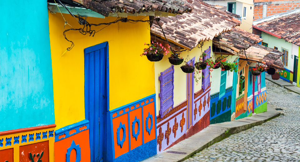 Viaggio in Colombia: alla scoperta della street art di Medellin | Allianz Global Assistance
