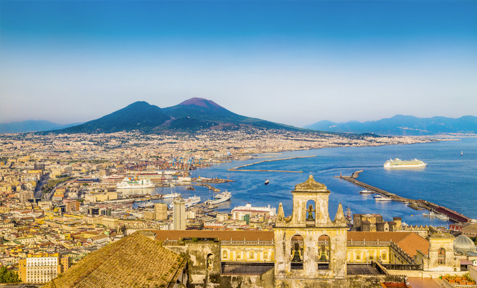 10 cose da vedere a Napoli, dai quartieri storici fino al Vesuvio... Con la tv! | Allianz Global Assistance