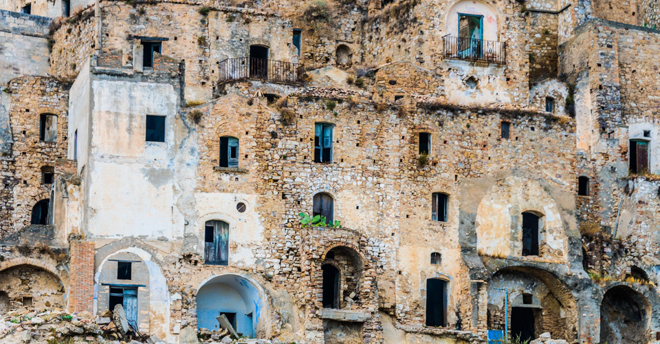 Craco, la città fantasma della Basilicata | Allianz Global Assistance